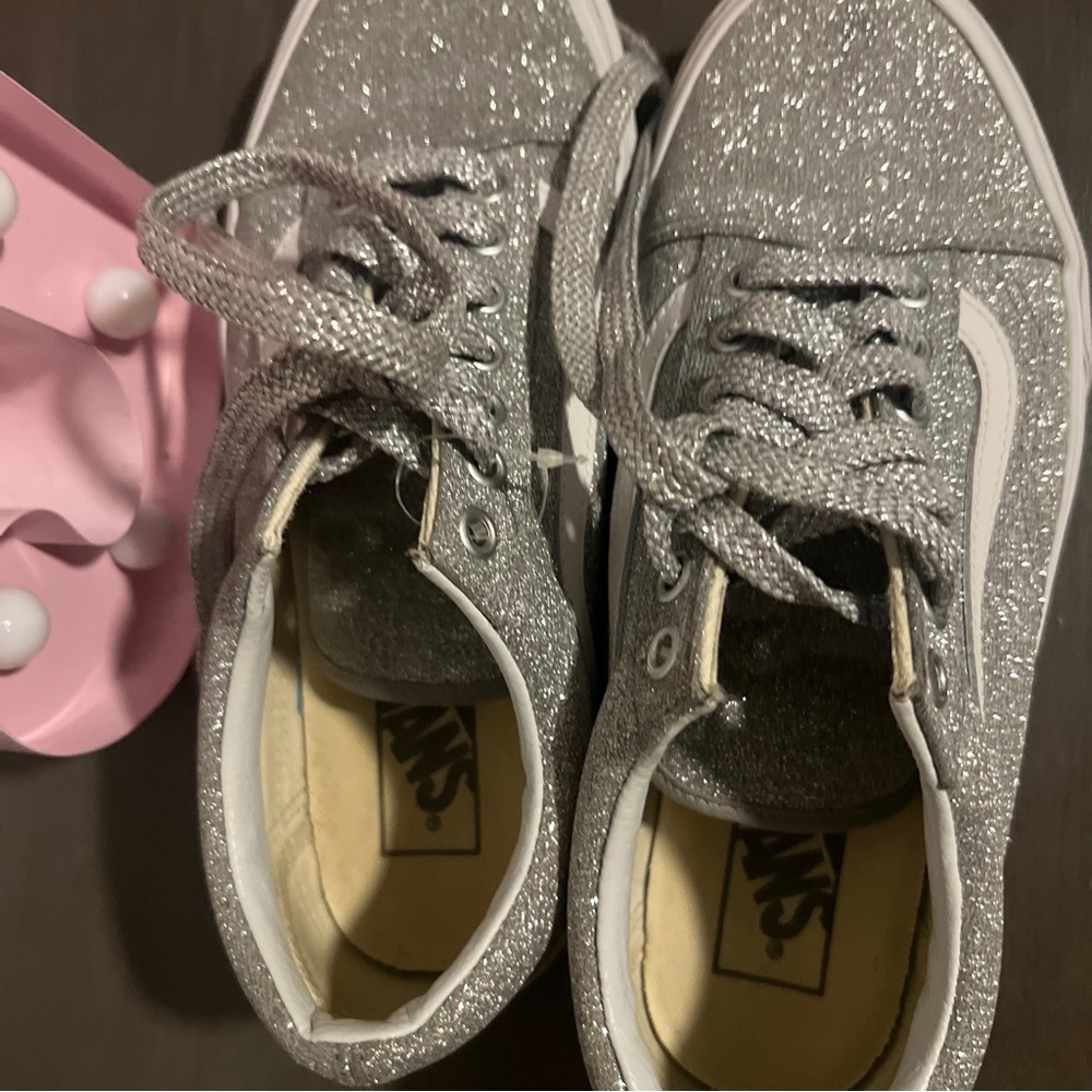 Shimmer Vans - Picture 4 of 5